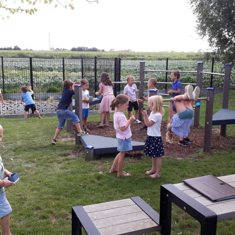 Eerste schooldag verloopt opperbest in basisschool De Binding in Rollegem-Kapelle