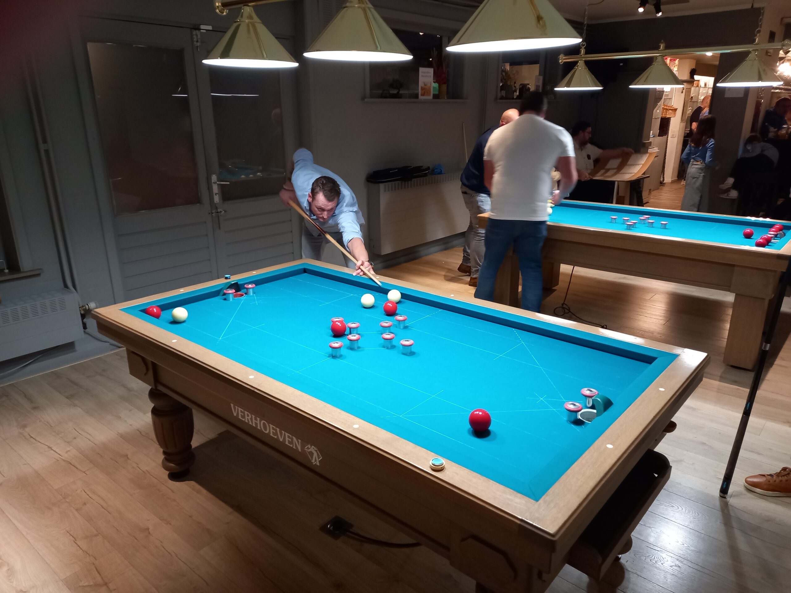 De Lindeboom thuisbasis voor tapbiljartclub “De Boomstoters”