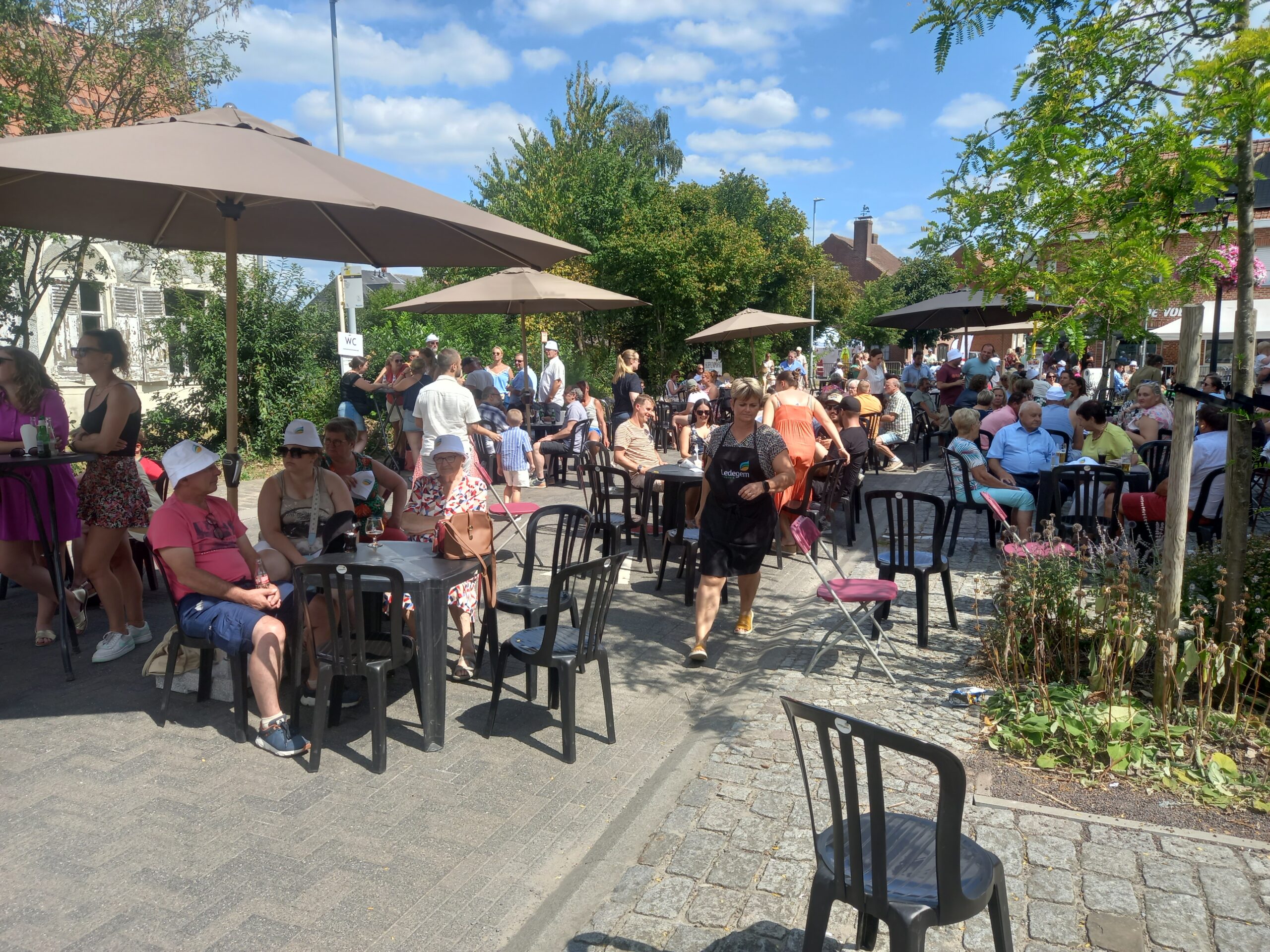 Kleinste deelgemeente van Ledegem bruist