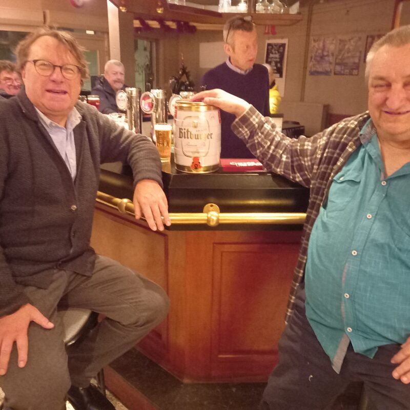 Prijs uitgereikt aan de dubbele winnaars!