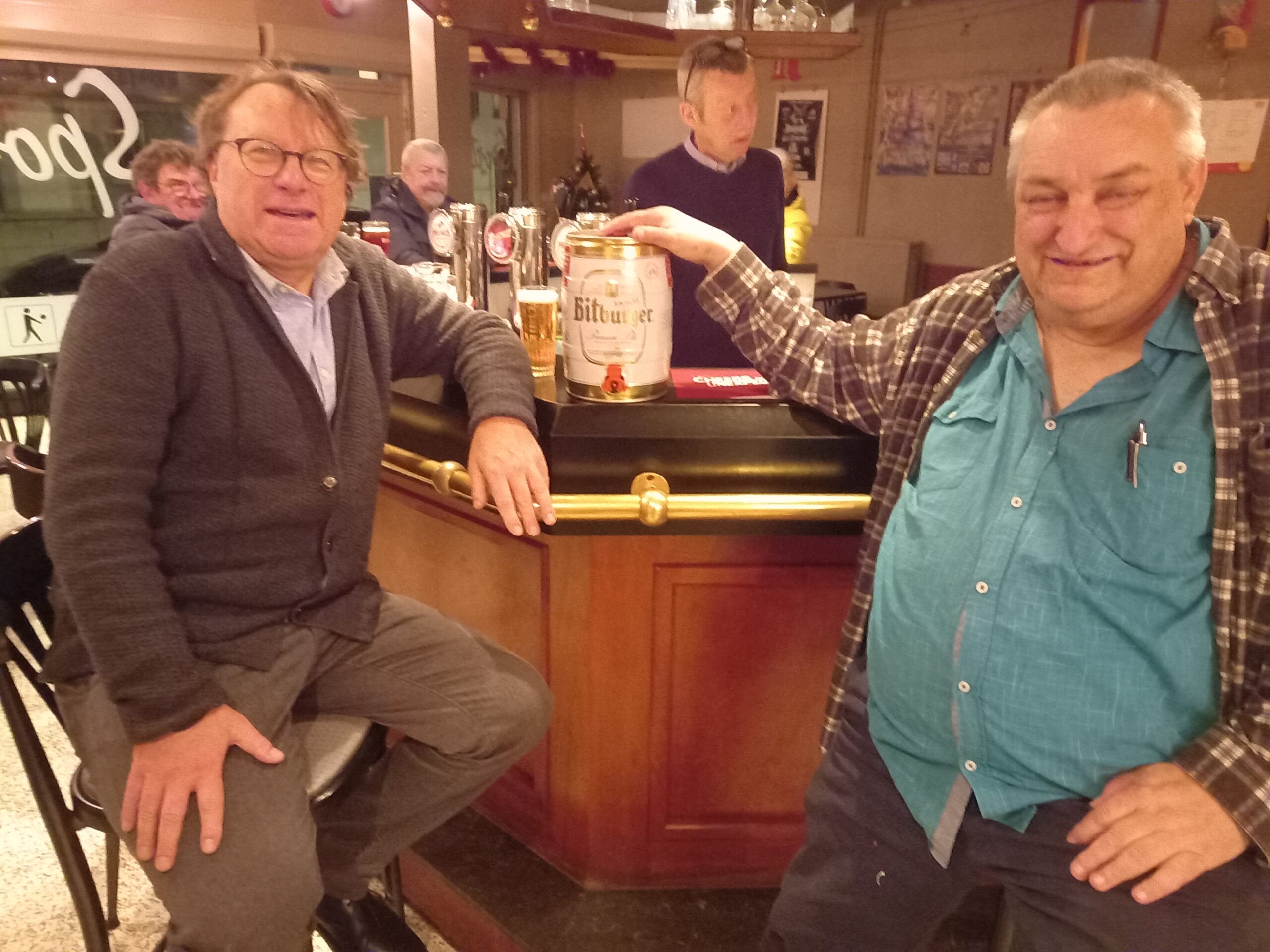 Prijs uitgereikt aan de dubbele winnaars!